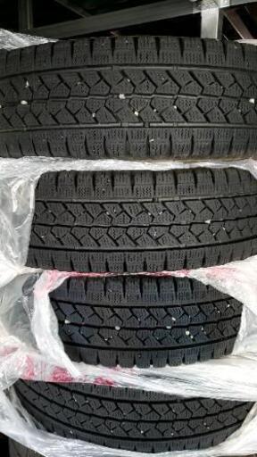 195/80/15 2017年 ブリジストン　ハイエース