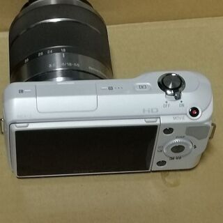 ソニー薄型ミラーレス一眼レフNEX3