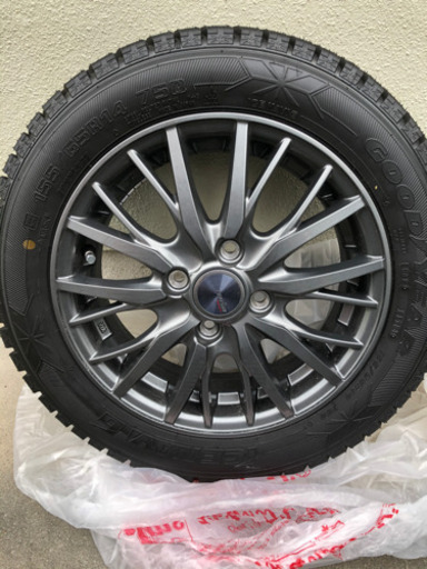 2017年製スタッドレスタイヤ155/65R14