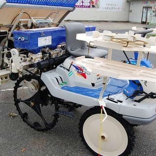 ★鳥取 イセキ 4条植 田植機 PQZ4-DULF さなえ 8.8馬力 ロータリー式 パワステ 施肥機/除草剤散布機付き 整備済み 引き取り歓迎の画像