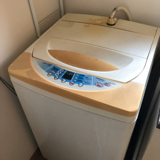 とても古い洗濯機