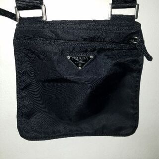 ★交渉中★PRADA(プラダ)ポシェット