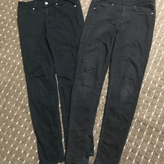 お取引中ブラックスキニーパンツ　Ｈ＆Ｍ GU 2枚セット