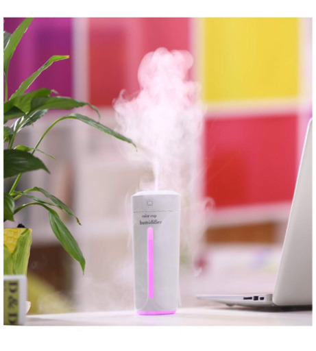 ⭐️加湿器 アロマ 七色LEDライト USB車用加湿器