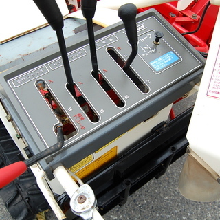 ★鳥取 ヤンマー ハーベスター PKG80 カッター付き 脱こく機 脱穀機 稲刈り 自社配送可（地域限定） 引き取り歓迎の画像