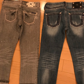 カブリナ丈のジーンズの画像