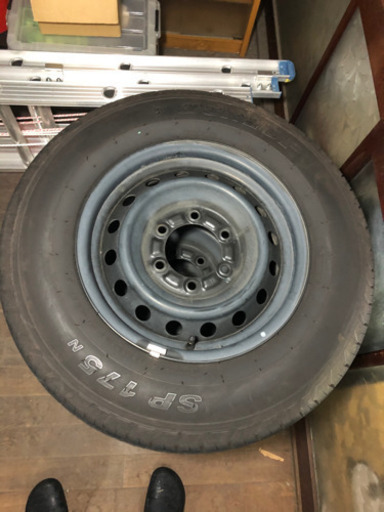 ハイエース　走行1万キロ未満　まだまだ使えます