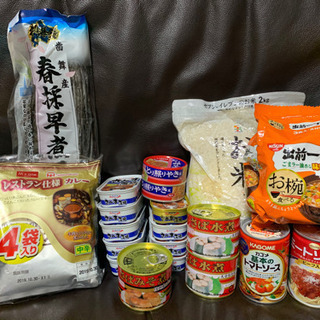 交渉中です⭐︎ お米2kgと缶詰めなど色々詰め合わせ
