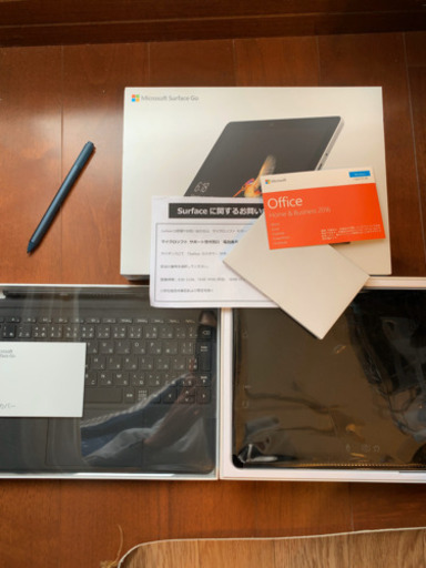 Surface GO　128GB　office ペン　タイプカバー付