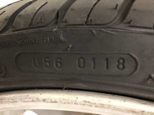 235/35/19ばり山　今月15000で売ります！