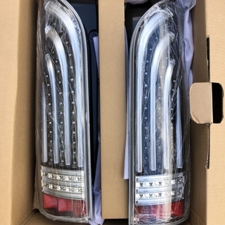 新品・未使用！ HELIOS ヘリオス 200系 ハイエース L...