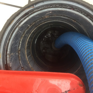 床下の水抜き作業、除菌脱臭！！