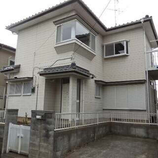 日当たり良好、閑静な住宅地にある４DKの貸家です。ペット可物件で...