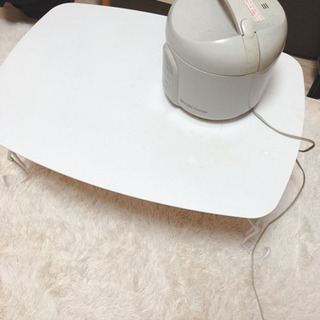 テーブル　炊飯器の画像