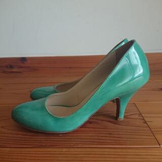 イタリア製エナメルパンプス size35の画像