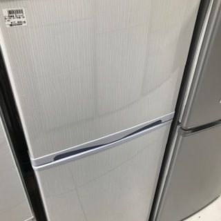 【駅近】2ﾄﾞｱ冷蔵庫　Abitelax AR-142E 201...