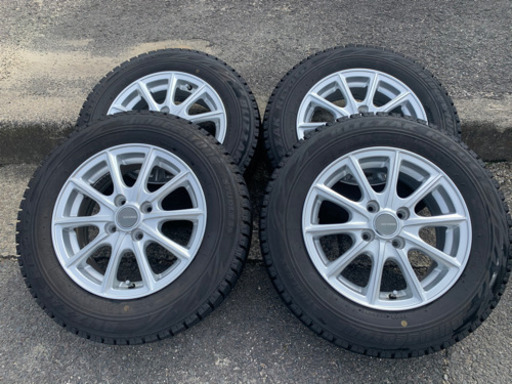 ブリヂストン スタッドレスタイヤ  175/70/R14 5.5j ＋50 4本