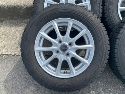 ブリヂストン スタッドレスタイヤ  175/70/R14 5.5j ＋50 4本