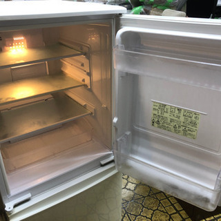 譲ります！訳あり 2ドア冷蔵庫 SHARP 2013年製 SJ-14Y-W 動作OK 臭いが取れません。の画像