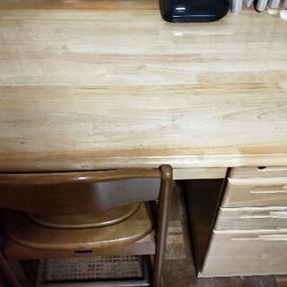 勉強机（椅子もセット可）お譲りします！の画像