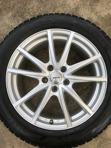 ブリジストンスタッドレスタイヤ　アルミホイール付き　225/55/R18