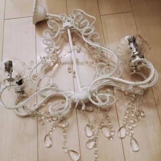 5灯シャンデリア*ホワイト　[直接引き取りのみ]の画像