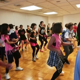 【南大沢駅徒歩1分】ZUMBA®︎1レッスン  500円(お子様連れ大歓迎)の画像