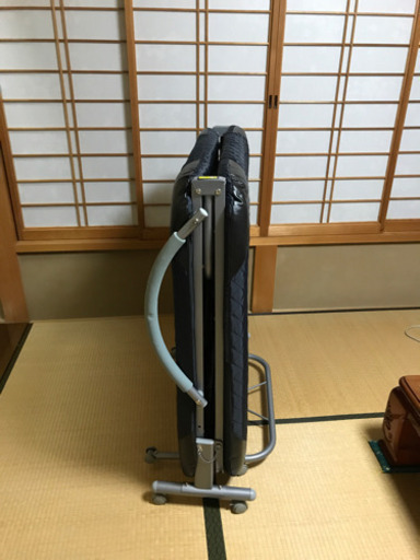 【状態良好】折畳式　シングルベッド