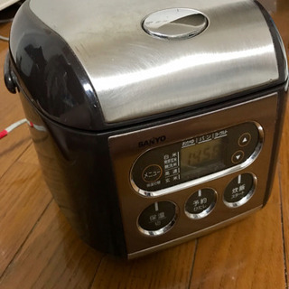 SANYO 3合炊き 炊飯器