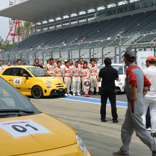 自動車イベント運営スタッフ募集　【2日間で3万円也】の画像