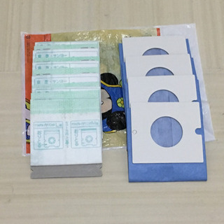 【受け渡し者決定】【中古】掃除機 SANYO SC-SD27 紙パック10個付きの画像