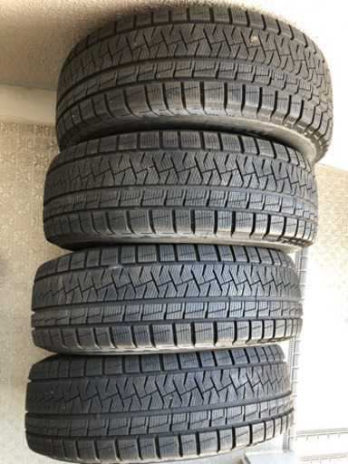 美品 スタッドレスタイヤ アルミホイール 4本        195/65r15