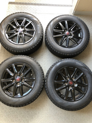 美品 スタッドレスタイヤ アルミホイール 4本        195/65r15