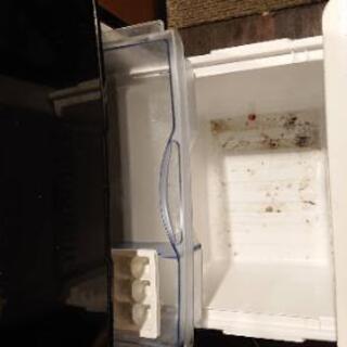 1人暮らし用 冷蔵庫 黒の画像