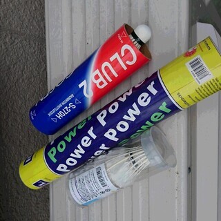 バトミントン用シャトルコック