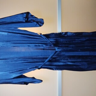 シルク製ガウン バスローブ 紺色 ベルト付の画像