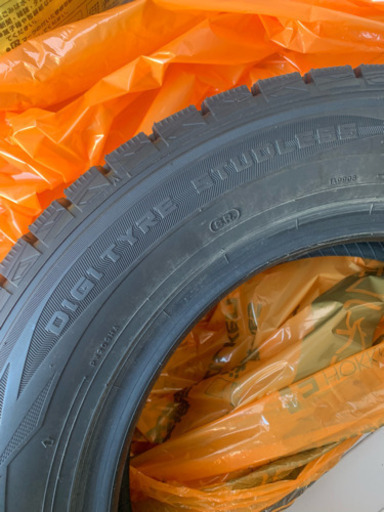 値下げ！激安　ダンロップ 165/70R14 スタッドレスタイヤ ワンシーズンのみ使用