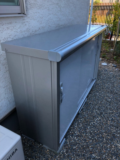 ヨド物置エスモ ESE-1805Y