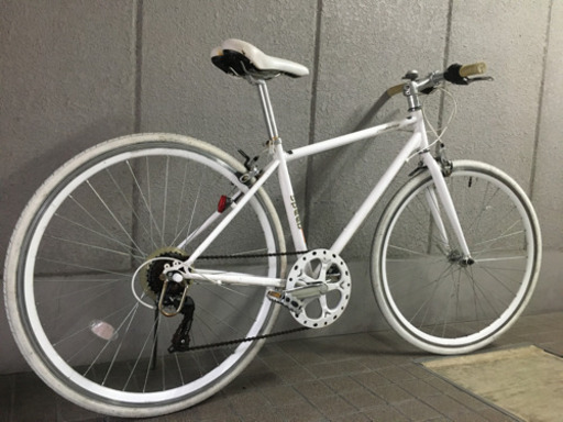 オールホワイト　クロスバイク　受渡決定済み