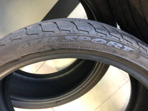 215/35R19 サマータイヤ