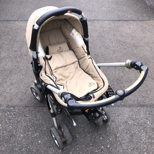 ベビーカー JANÉ