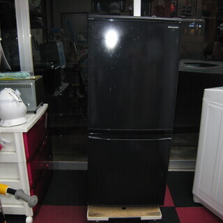 シャープ冷蔵庫　2009年製　137L