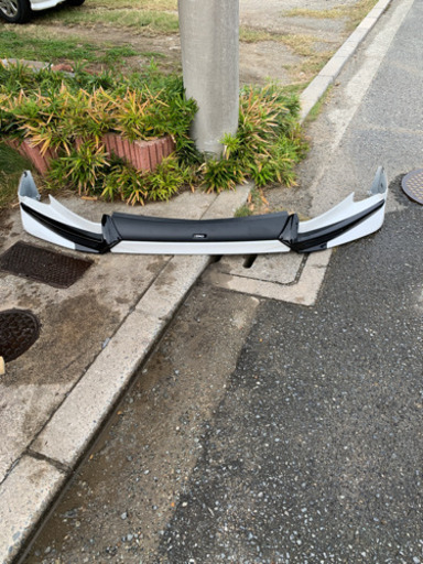 トヨタ　アルファード　フロントスポイラー