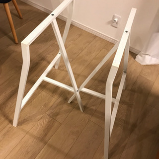 【美品・組立済】IKEAの何でもテーブルにできる脚 LERBER...