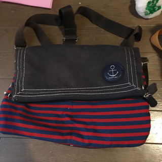 ショルダーバッグ