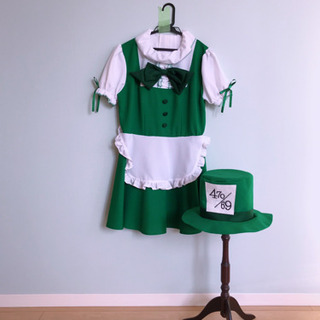 【新品未使用】メイド服風ワンピース クリスマス ハロウィン コスプレ イベント 卒業 入学 新歓  不思議の国のアリス マッドハッターの画像