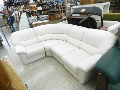 ラウンドソファ 4分割 幅205 奥行150 高さ70 座面高32cm ホワイト  ☆ PayPay(ペイペイ)決済可能 ☆ 札幌市 北区 屯田