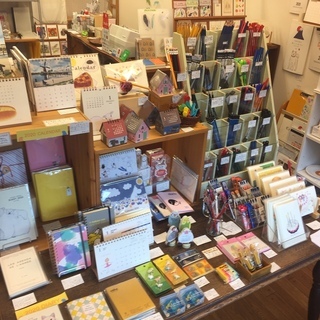 小さなお店のつづけかた　～文具と雑貨の店　トナリノの場合～