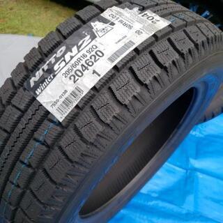 205/60/16スタッドレス　NITTO SN2 新品未使用タイヤ