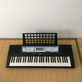 電子キーボード